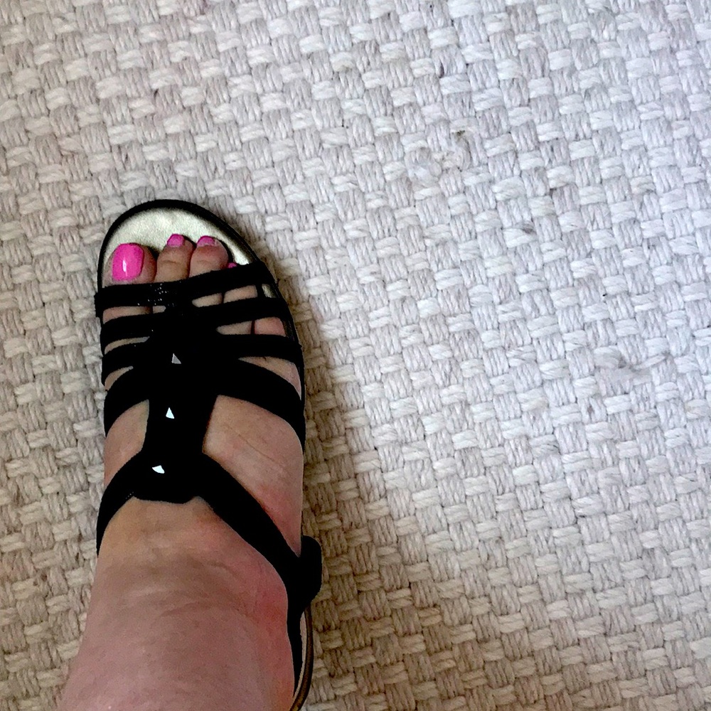 New Aravon Gladiator Style Sandals